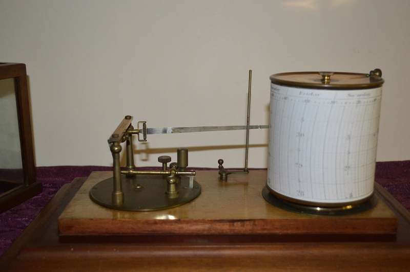 Cooke Troughton and Simms  swiss made Barograph with extra sheets