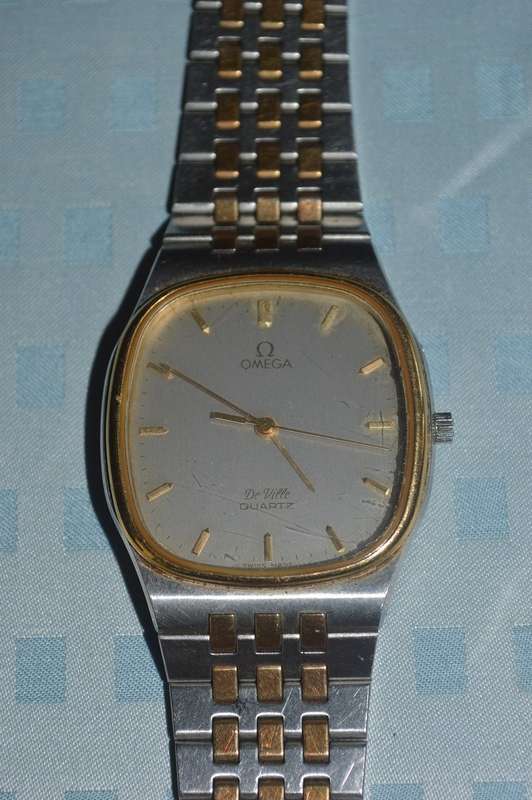 VINTAGE OMEGA DE VILLE CAL.1338 MENS QUARTZ WATCH