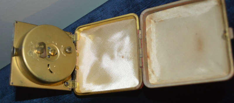 Vintage Schatz traveling alarm clock working