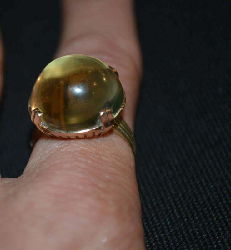 9ct gold large Jayem ladies ring