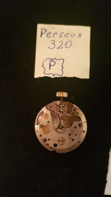 3 watch movements 2x working as per pictures 1022 , perseux, Lanco