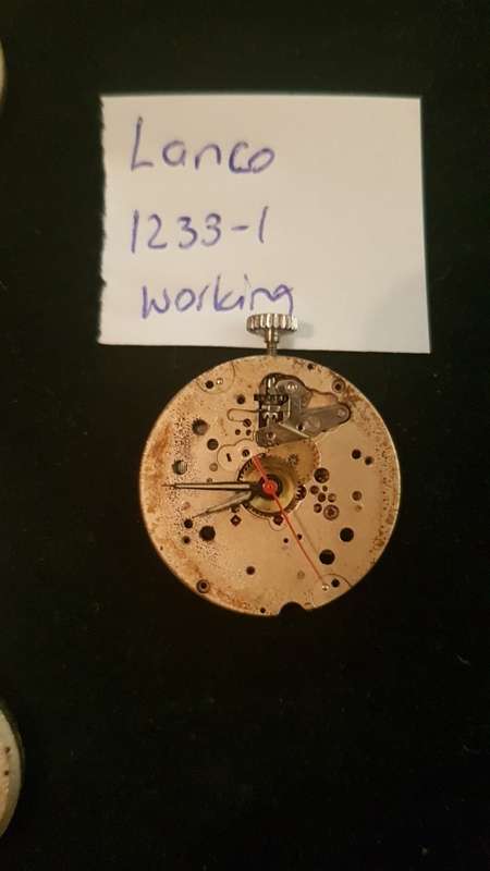 3 watch movements 2x working as per pictures 1022 , perseux, Lanco