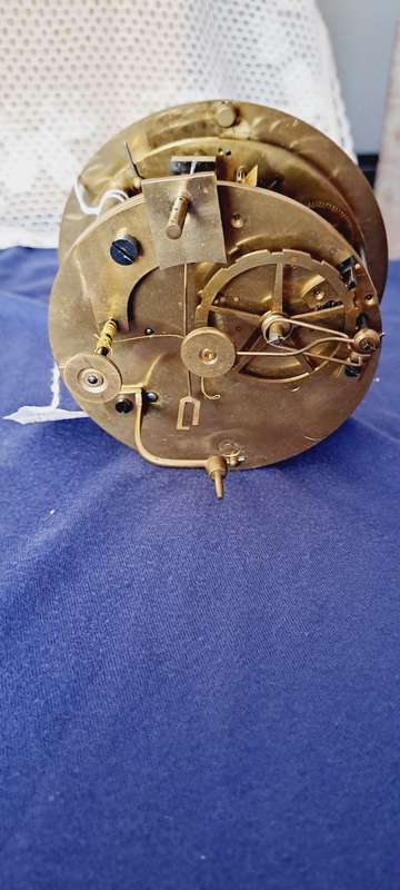French clock movement Madaille D`or Paris 1827