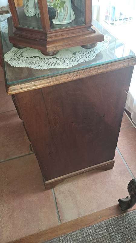 18th Century Mahogany compact gentleman`s chest with brushing slide  ca 1740