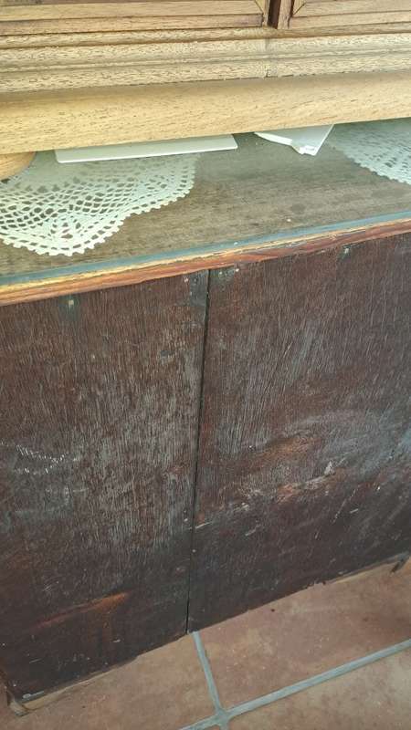 18th Century Mahogany compact gentleman`s chest with brushing slide  ca 1740