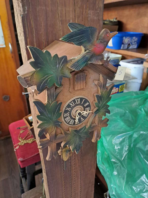 Cuckoo clock working no 5