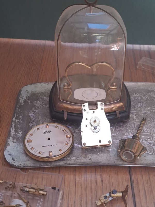 2x magnetic Dome clocks for re assembly