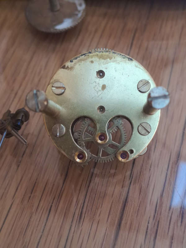 2x magnetic Dome clocks for re assembly