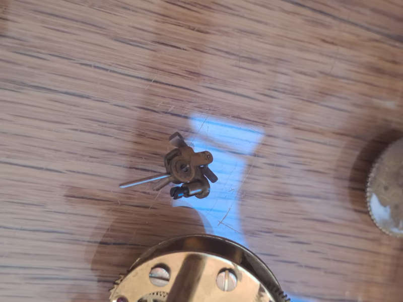 2x magnetic Dome clocks for re assembly