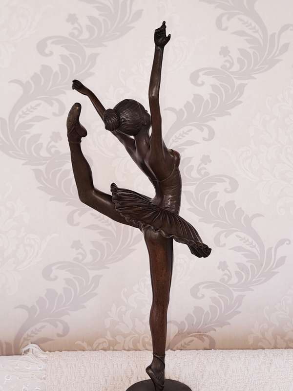 Stunning tall dancing ballerina bronze on marble plinth 42cm tall