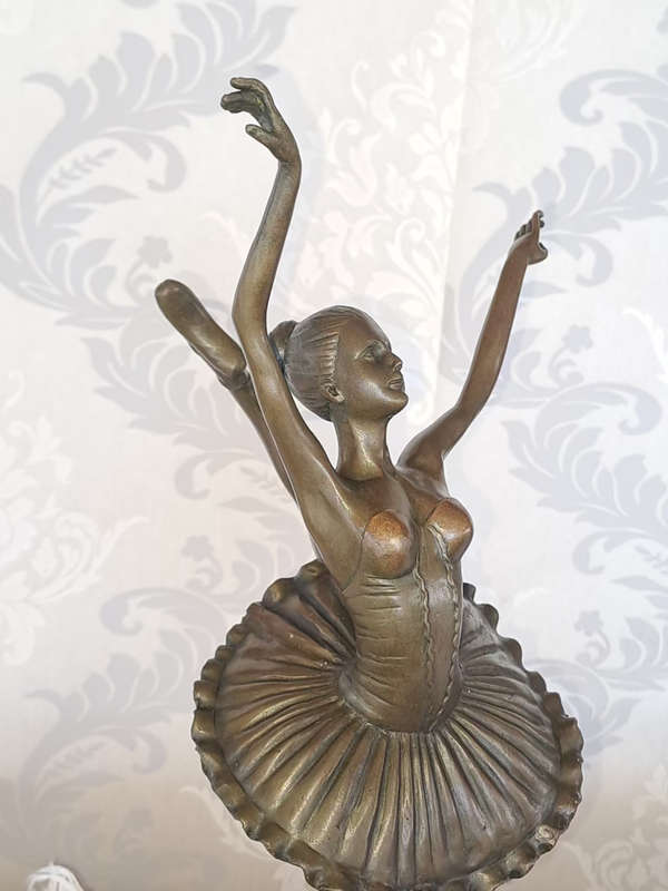 Stunning tall dancing ballerina bronze on marble plinth 42cm tall