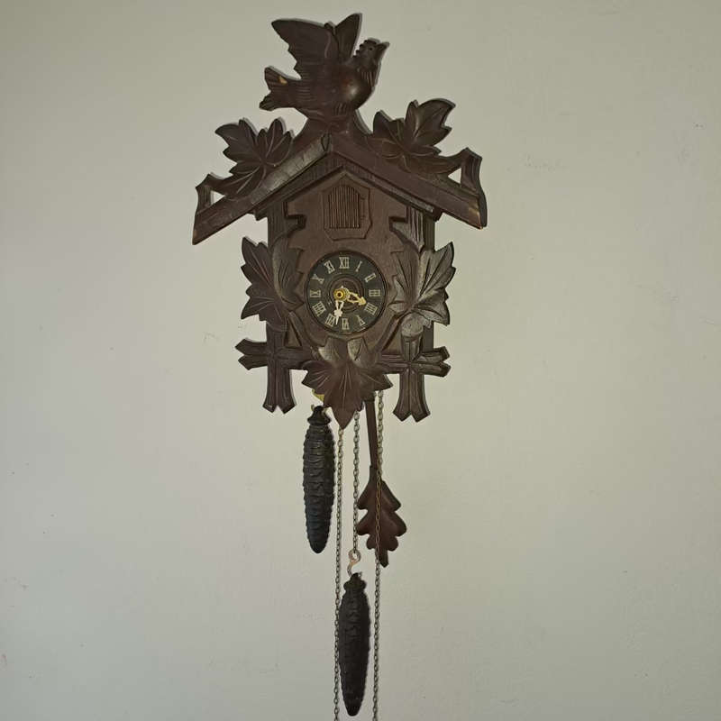 Made in Germany - Div.Pat.u.G.M.angem Cuckoo clock working