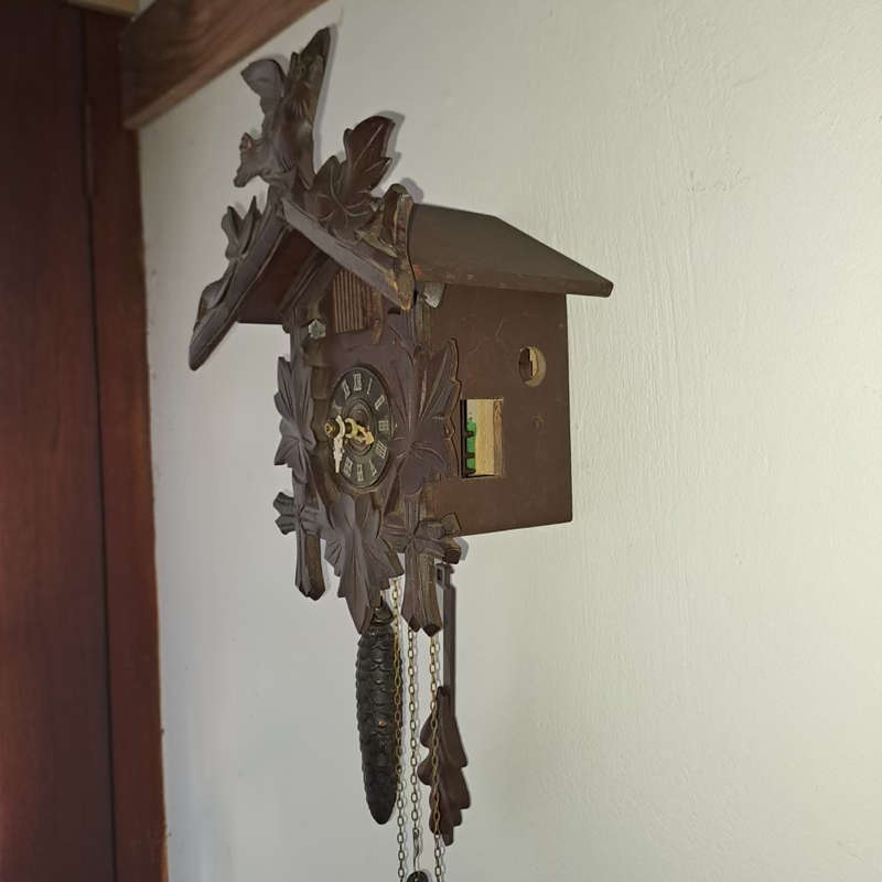 Made in Germany - Div.Pat.u.G.M.angem Cuckoo clock working