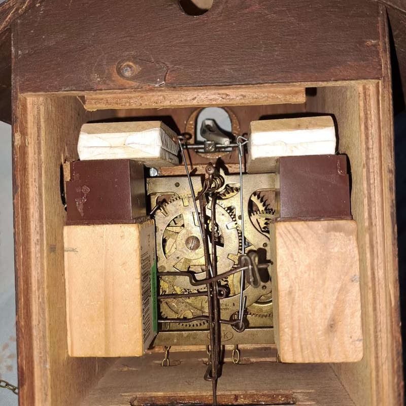 Made in Germany - Div.Pat.u.G.M.angem Cuckoo clock working