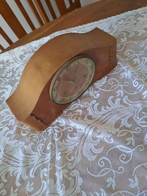 A RARE ANTIQUE (c1940) GERMAN MADE `MULLER-SCHLENKER` ART DECO MANTLE CLOCK