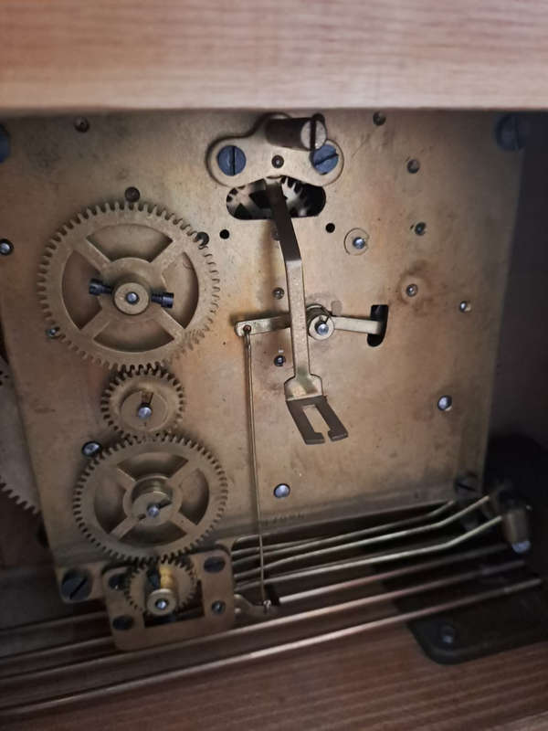 A RARE ANTIQUE (c1940) GERMAN MADE `MULLER-SCHLENKER` ART DECO MANTLE CLOCK