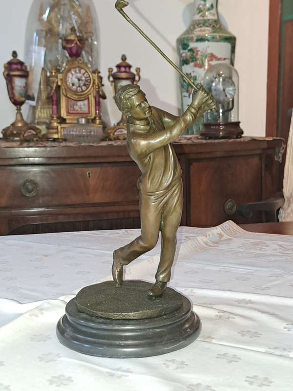 Vintage Bronze golfer 32cm