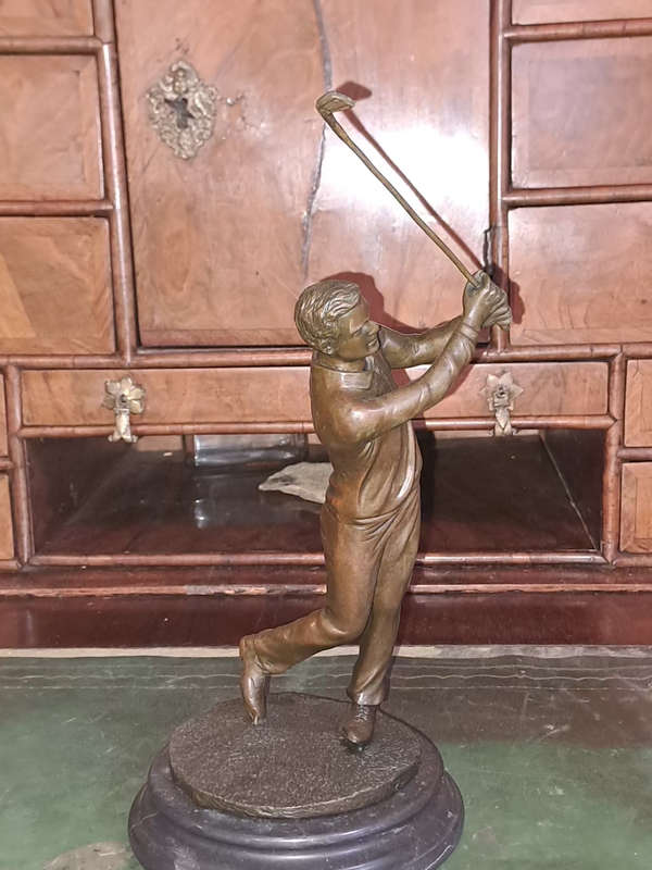 Vintage Bronze golfer 32cm