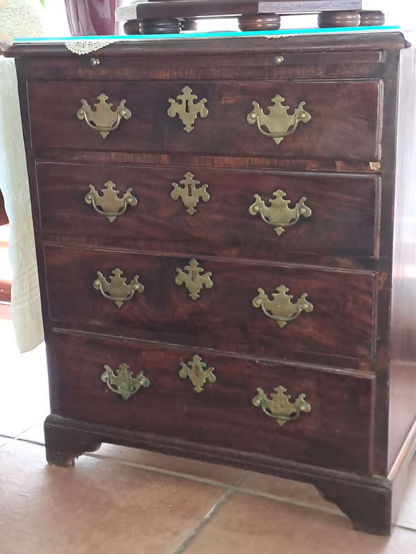 18th Century Mahogany compact gentleman`s chest with brushing slide  ca 1740