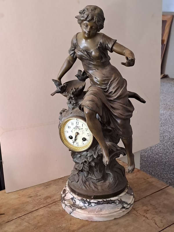 Beautifull French sigened F.Moreau spelter Premier fruits clock