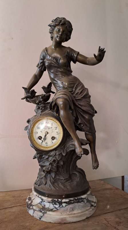 Beautifull French sigened F.Moreau spelter Premier fruits clock