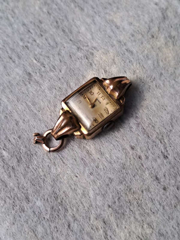 ladies Olma Swiss vintage rose gold plated watch working