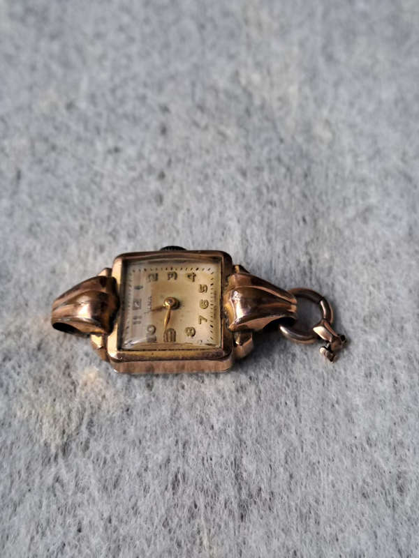 ladies Olma Swiss vintage rose gold plated watch working
