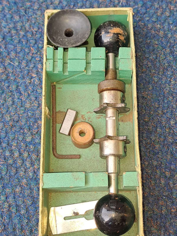 Vintage Favorite case back opener