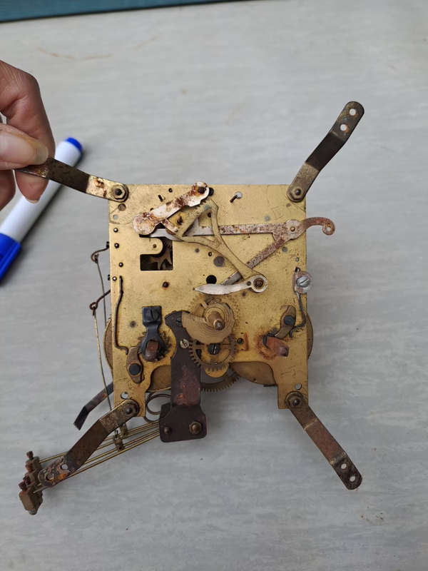 4 gong German clock movement