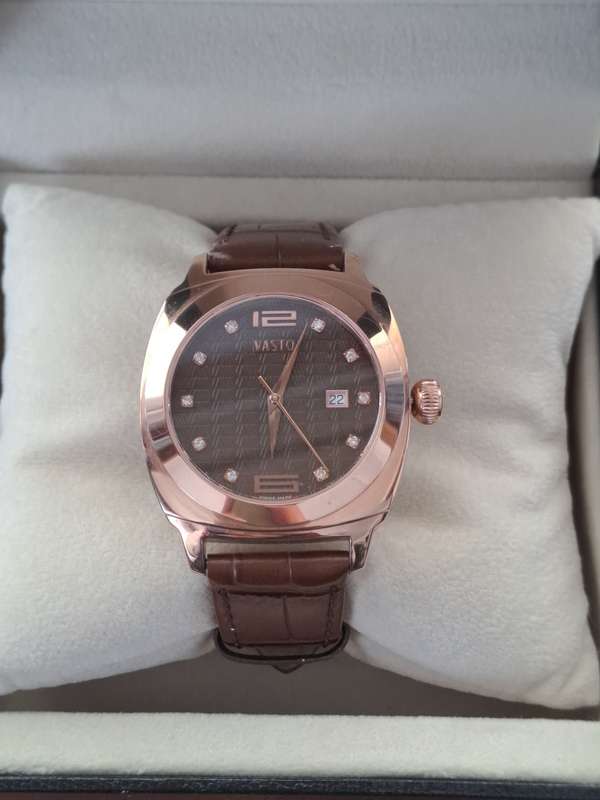Large Bold men's rose gold Vasto watch new unworn