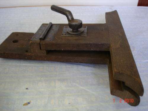 ANTIQUE VERNIER CLAMP