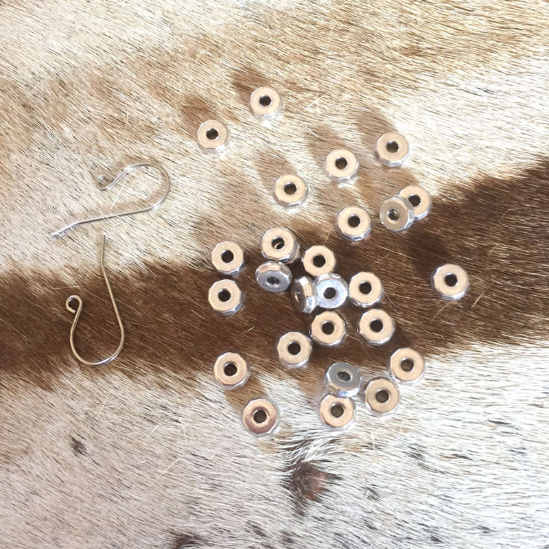 20 * Alloy spacer beads, Rondelle, Platinum colour, 7.5x3mm, hole 2mm