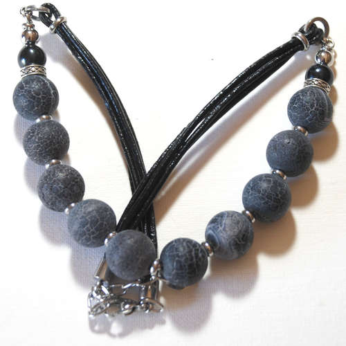 Atenea handmade Black Agate & pearl necklace with leather