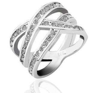 Stunning 18k Platinum Plated Austrian Crystal Ring Size 7