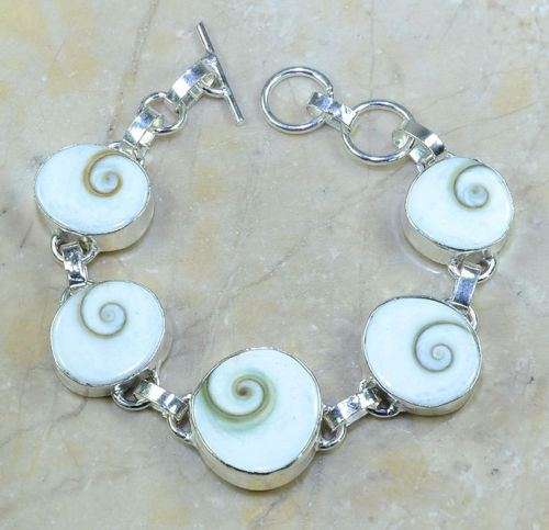***STUNNING***Shiva Shell Bracelet