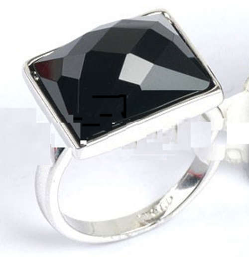 Simulated Black Onyx Costume Dress Ring Size 8.75