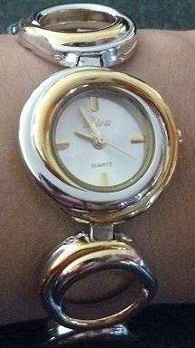 STUNNING**Silver & Gold QUARTZ WATCH**