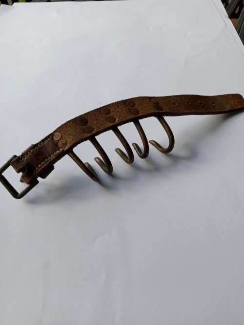 BOER WAR ARMY TENT POLE COAT HOOK STRAP