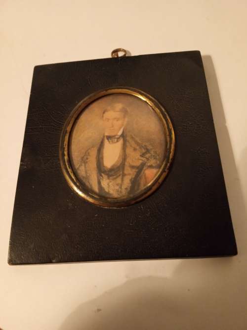 ORIGINAL MINIATURE PAINTING OF A EARLY VICTORIAN GENTLEMAN
