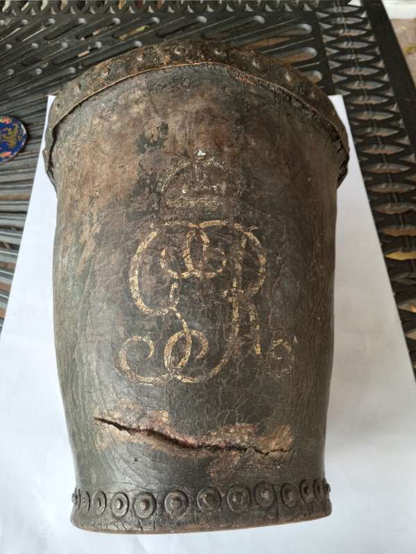 EXTREMLY RARE GEORGE III 1790-1820 LEATHER NAVY FIRE BUCKET