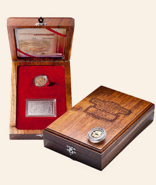 ***2011 SOUTH AFRICAN RESERVE BANK SILVER SET WITH PROOF R5 COIN***