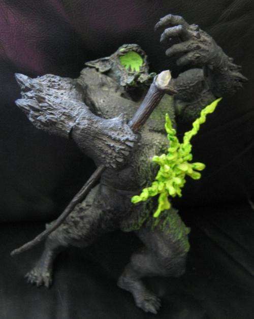*** ACTION FIGURE -  APPROX  22CM TALL - 3# ***