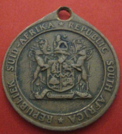 *** 1961 REPUBLIC OF SOUTH AFRICA MEDALLION  #52 ***