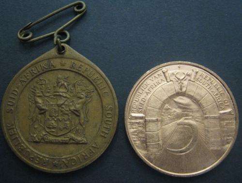 *** TWO SA MEDALLIONS #76 ***
