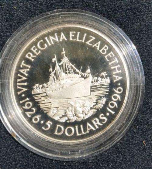 *** 1996 - STERLING SILVER 5 DOLLAR COIN IN BOX AS ISSUED FROM THE ROYAL MINT ***