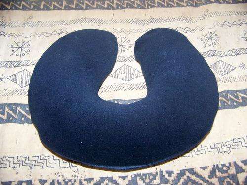 TRAVEL PILLOW WITH MEMORY FOAM