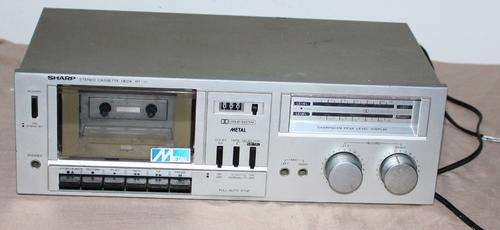 TAPE PLAYER - VINTAGE