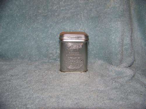 TIN FOR COLLECTORS - ANNIQUE ROOIBOS AND BLACKCURRANT TEA