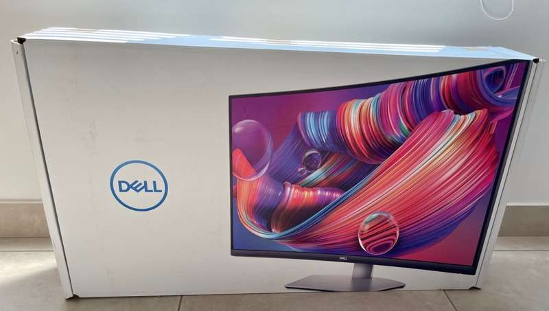 Dell S3221QS 4K UHD 4ms 31.5` Curved Monitor