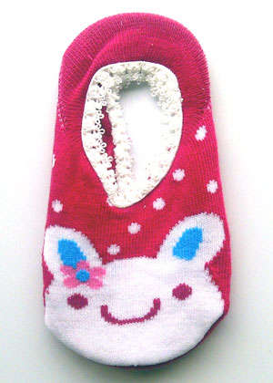 Baby nonskid foot covers--Pink with bunny